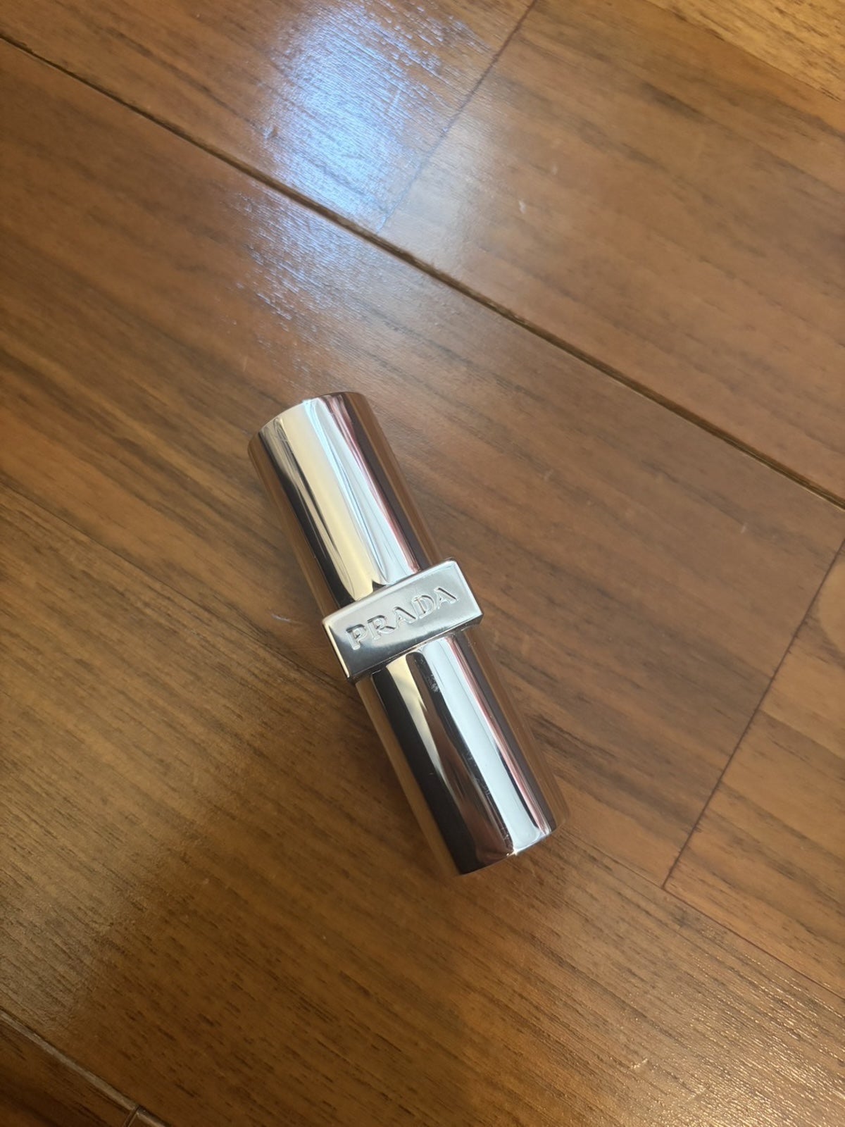 プラダ ビューティ リップ バーム オプティマイジング ケア　マイバズ私物