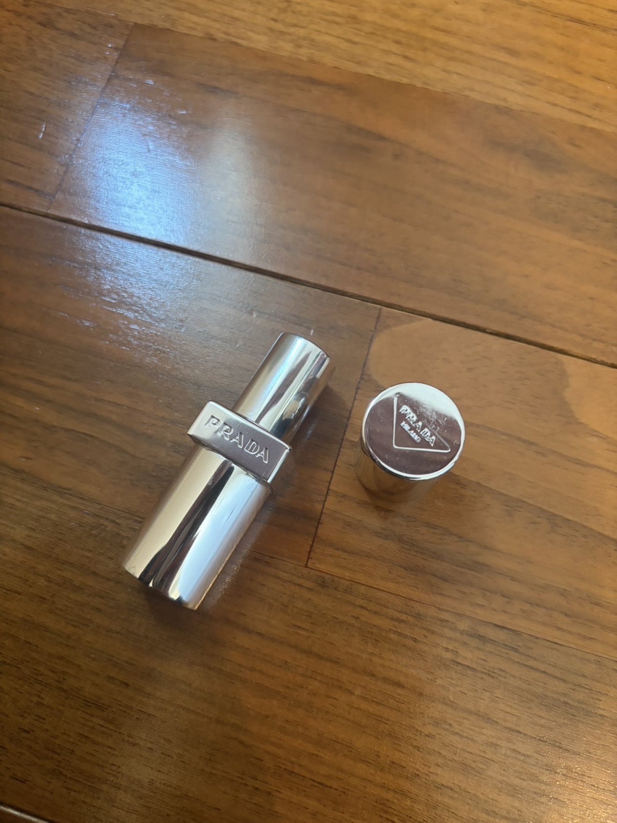 プラダ ビューティ リップ バーム オプティマイジング ケア　マイバズ私物