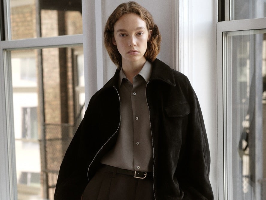 この冬、「キス(Kith)」と唯一コラボする日本ブランドは「シュタイン」！洗練されたモダンなディテールに注目を。