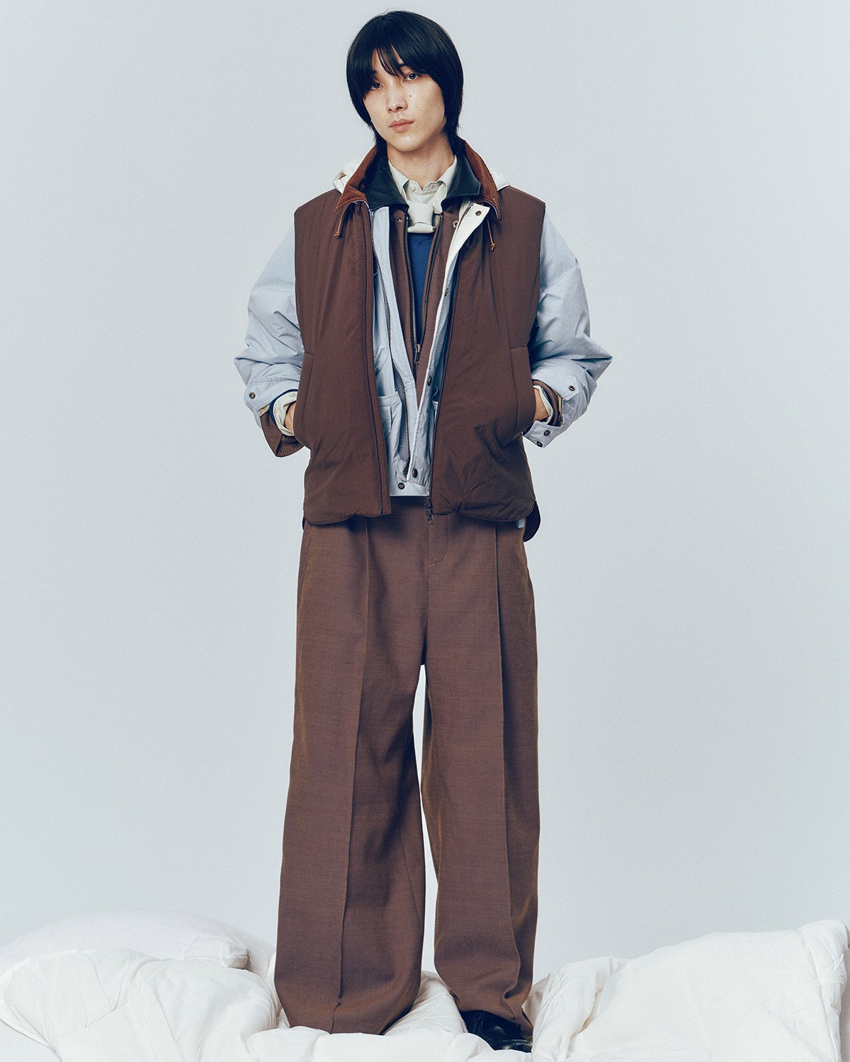 UNDECORATEDのベストとWOOLRICHのャケット