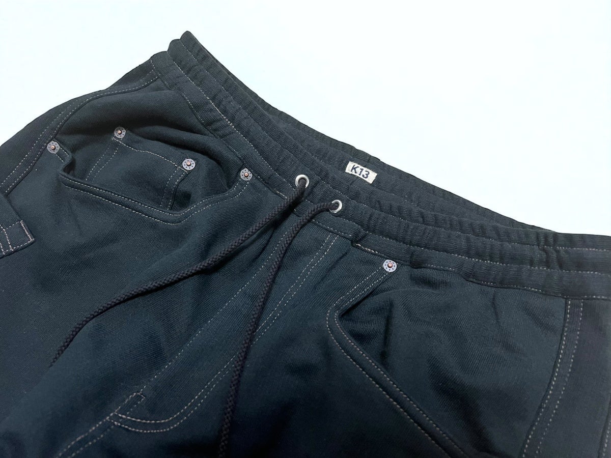 3D cutting sweat pants 2