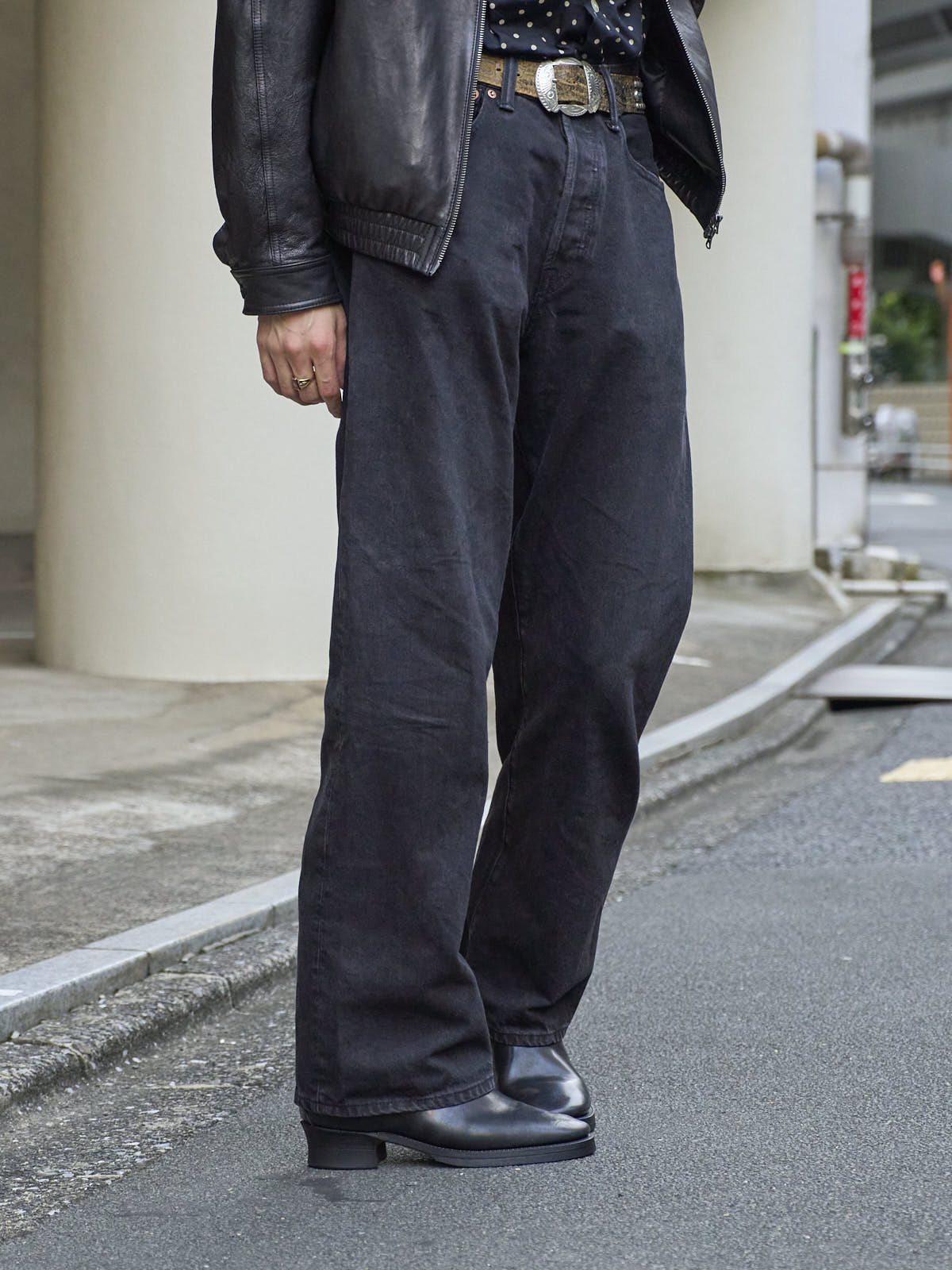 守屋光治の秋冬私服_ギャップのデニムサイド