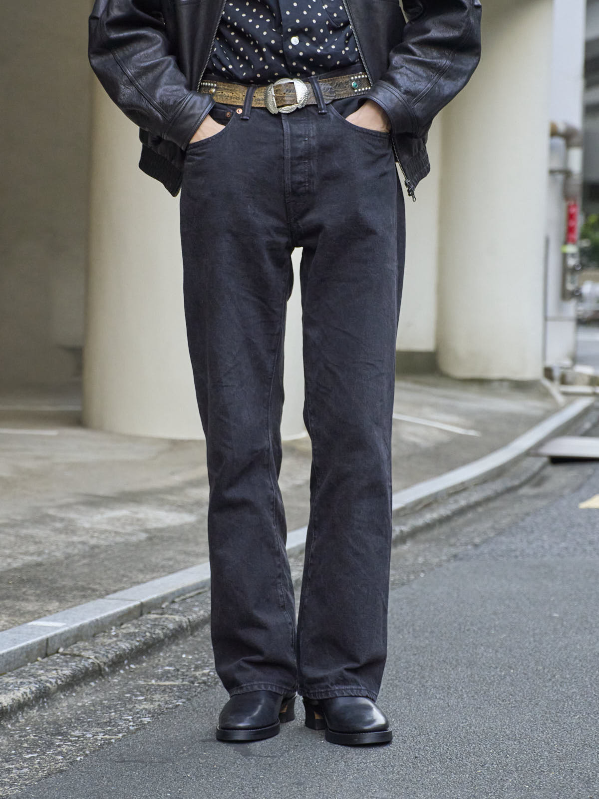 守屋光治の秋冬私服_ギャップのデニム正面
