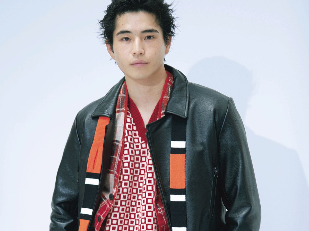 中沢元紀と大人のレザージャケット。「レザーって、こんなにポップに着られるんですね！」