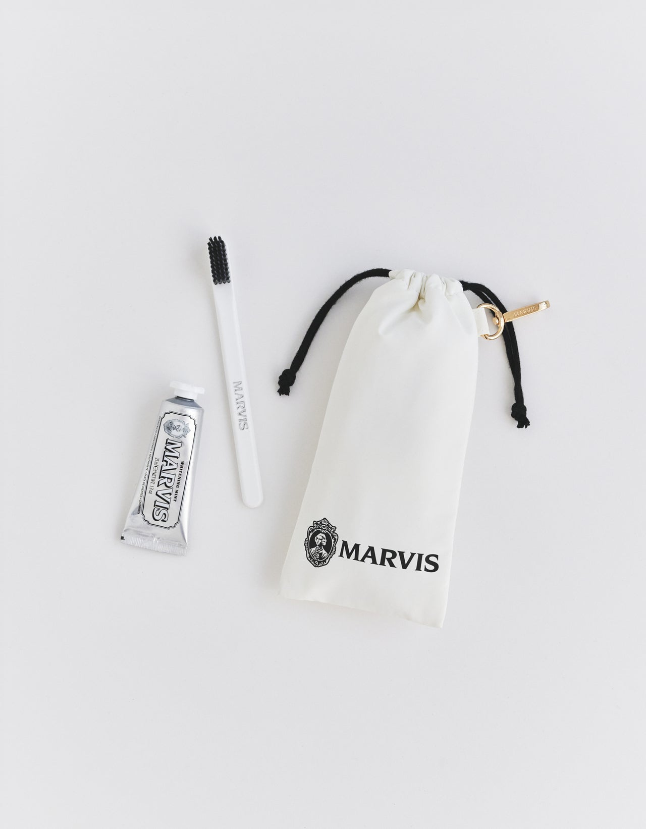 THE WHITE JETSETTER(ザ・ホワイト・ジェットセッター)¥4,400