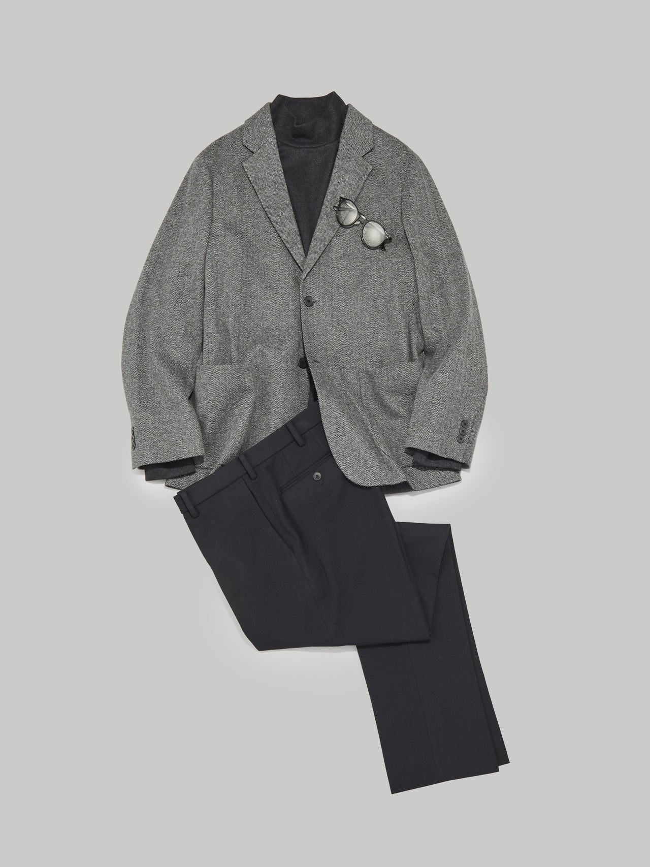 全身「ユニクロ」でつくるビジカジな好印象高見えジャケットコーデ①