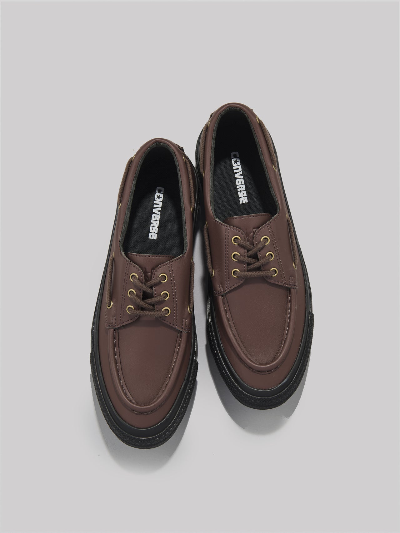 コンバースの新作スニーカーのオールスターチャンクMS OXのブラウン