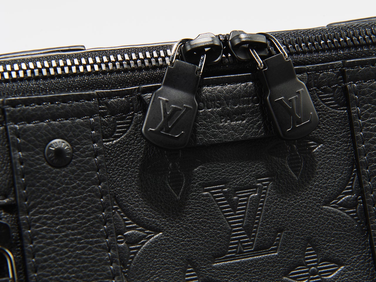 Louis Vuitton モノグラム レザーバッグ Gallery]「ルイ・ヴィトン」で10月に買うべき名作“黒レザー