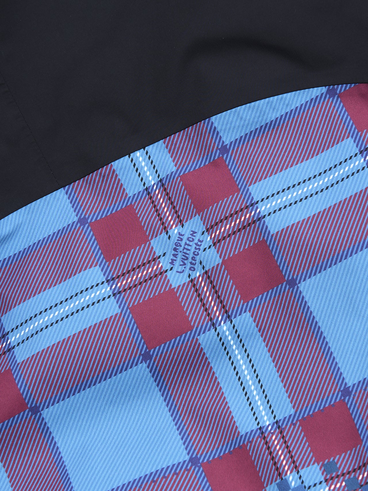 「ルイ・ヴィトン」で この冬買うべき名作ダウンジャケット/ダウン スキージャケットのタータンチェック