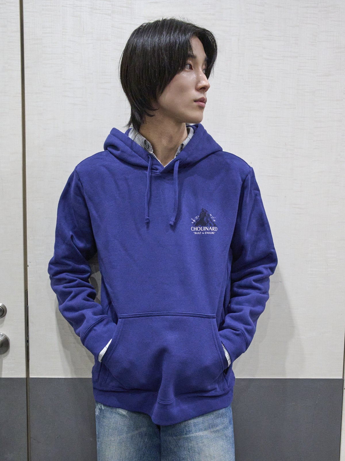 パタゴニアのシュイナード・クレスト・アップライザル・フーディの正解着こなしの上半身