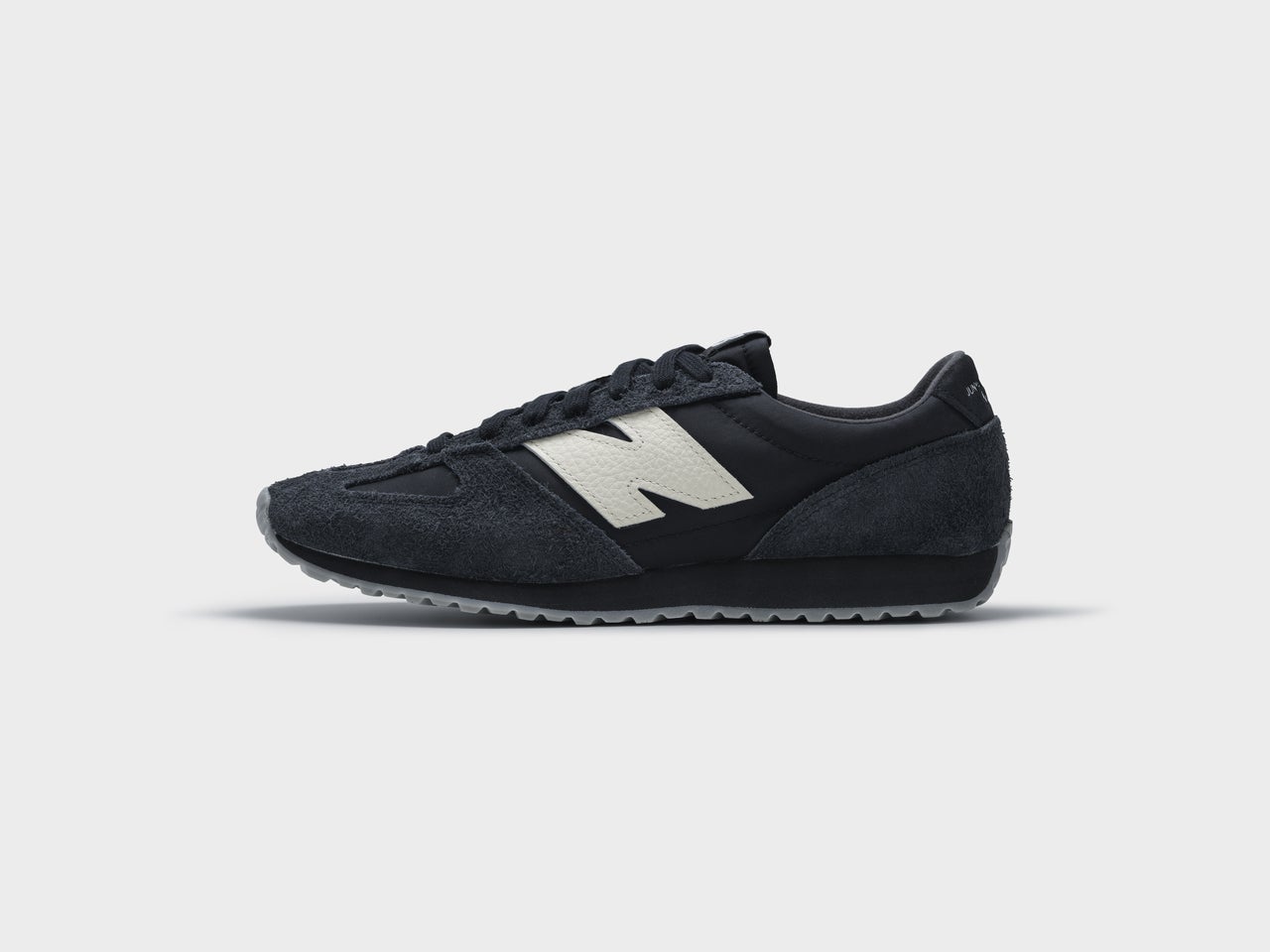 New Balance(ニューバランス)JUNYA WATANABE MAN(ジュンヤ ワタナベ マン) コラボ スニーカー ブラック 側面
