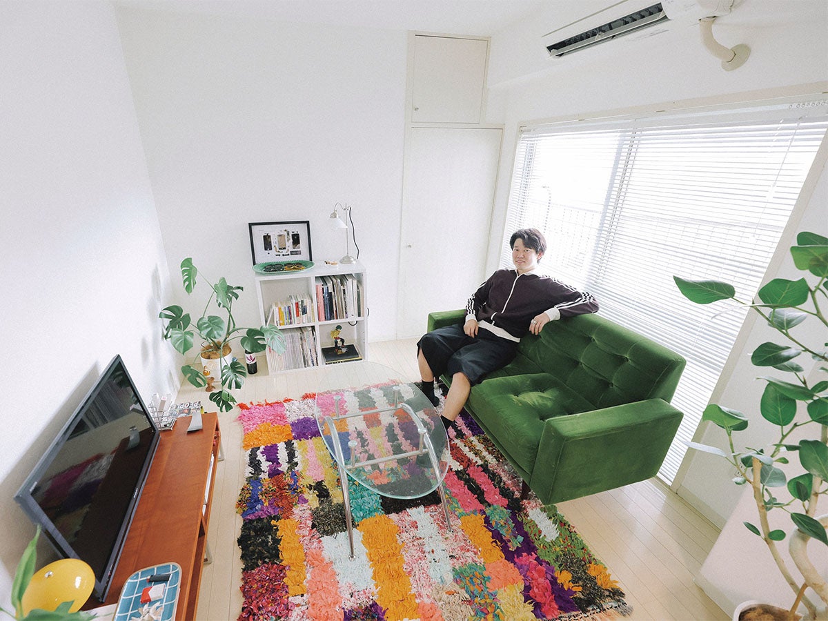 ポップな色と柄で遊びながら落ち着きのある部屋