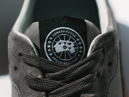 「カナダグース」はダウン以外も最強だった。「ザ・ノース・フェイス」にゴアテックスの「サロモン」まで、完売前に買うべきアウトドアスニーカー5選。【新作スニーカー、なに買う?】