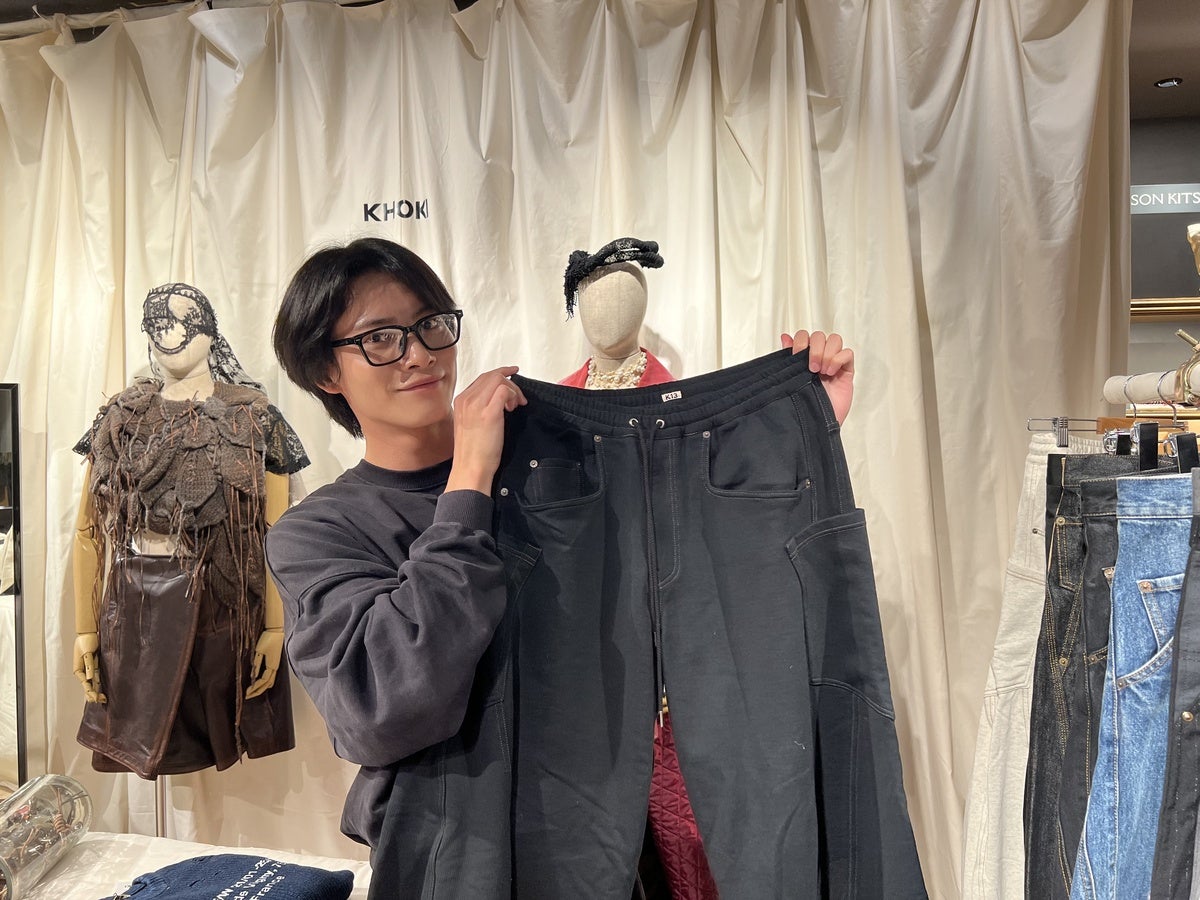 KHOKI POP UP STORE スウェットパンツ 2