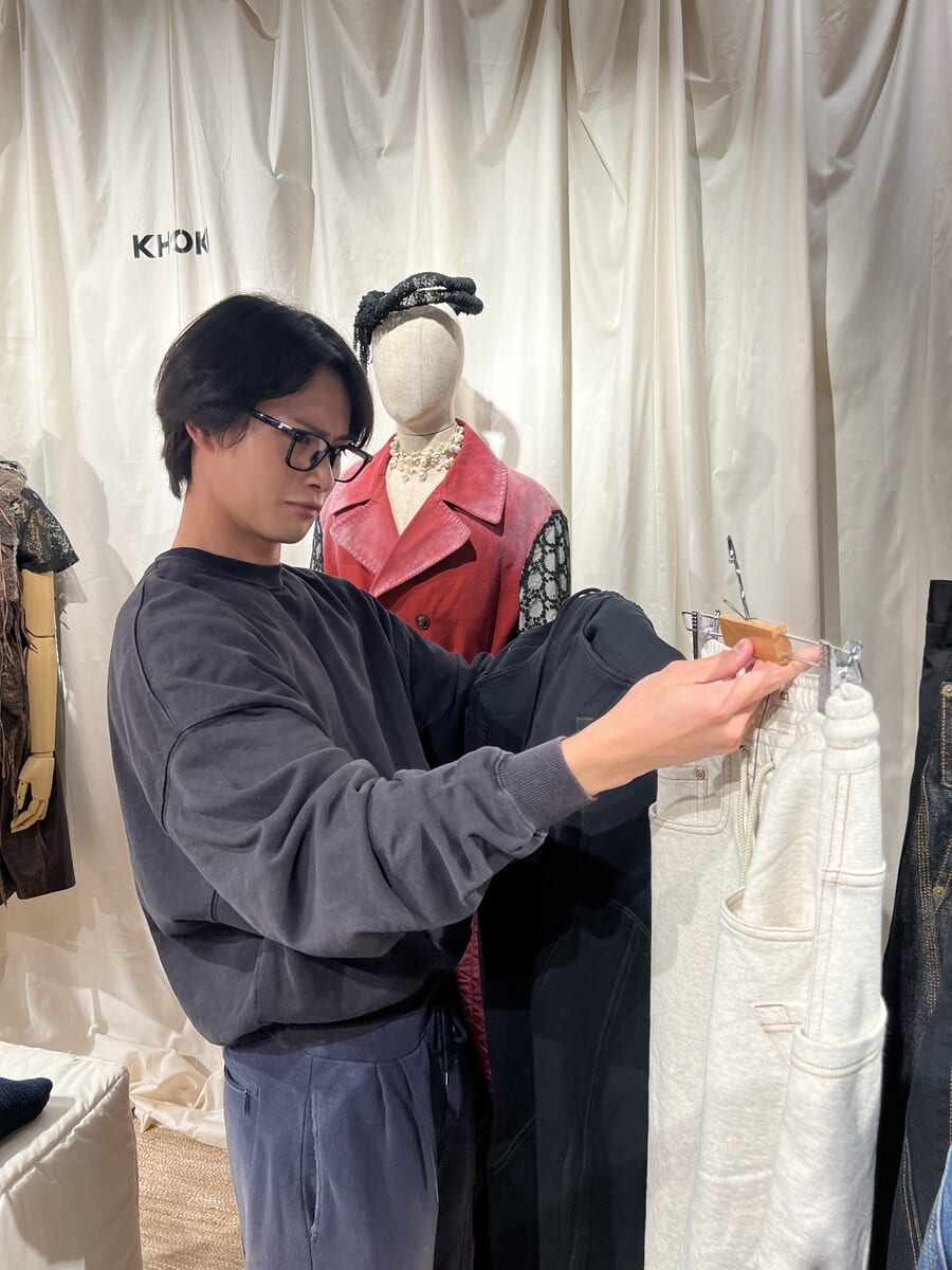 KHOKI POP UP STORE スウェットパンツ