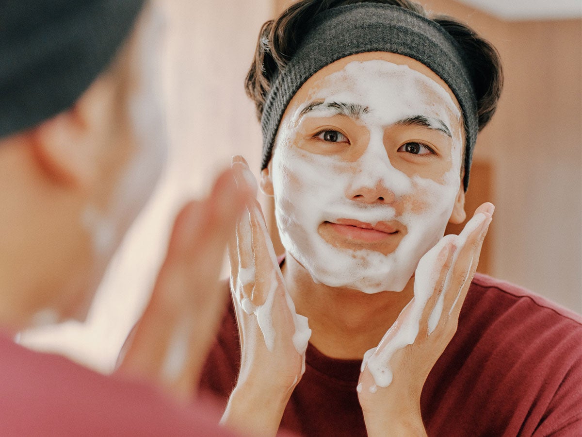 メンズビオレ THE FACEの新作「ディープモイスト」とは!?　乾燥肌も“密着泡”で、もっち〜りしっとり