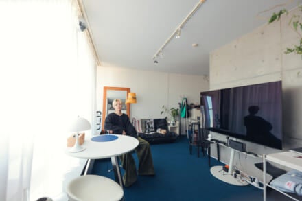 「1LDK 44平米 24帖」1人と1匹の暮らしは、間取りもレイアウトも、全部が“犬目線”！【おしゃれ男子の部屋カタログ／Vol.42】