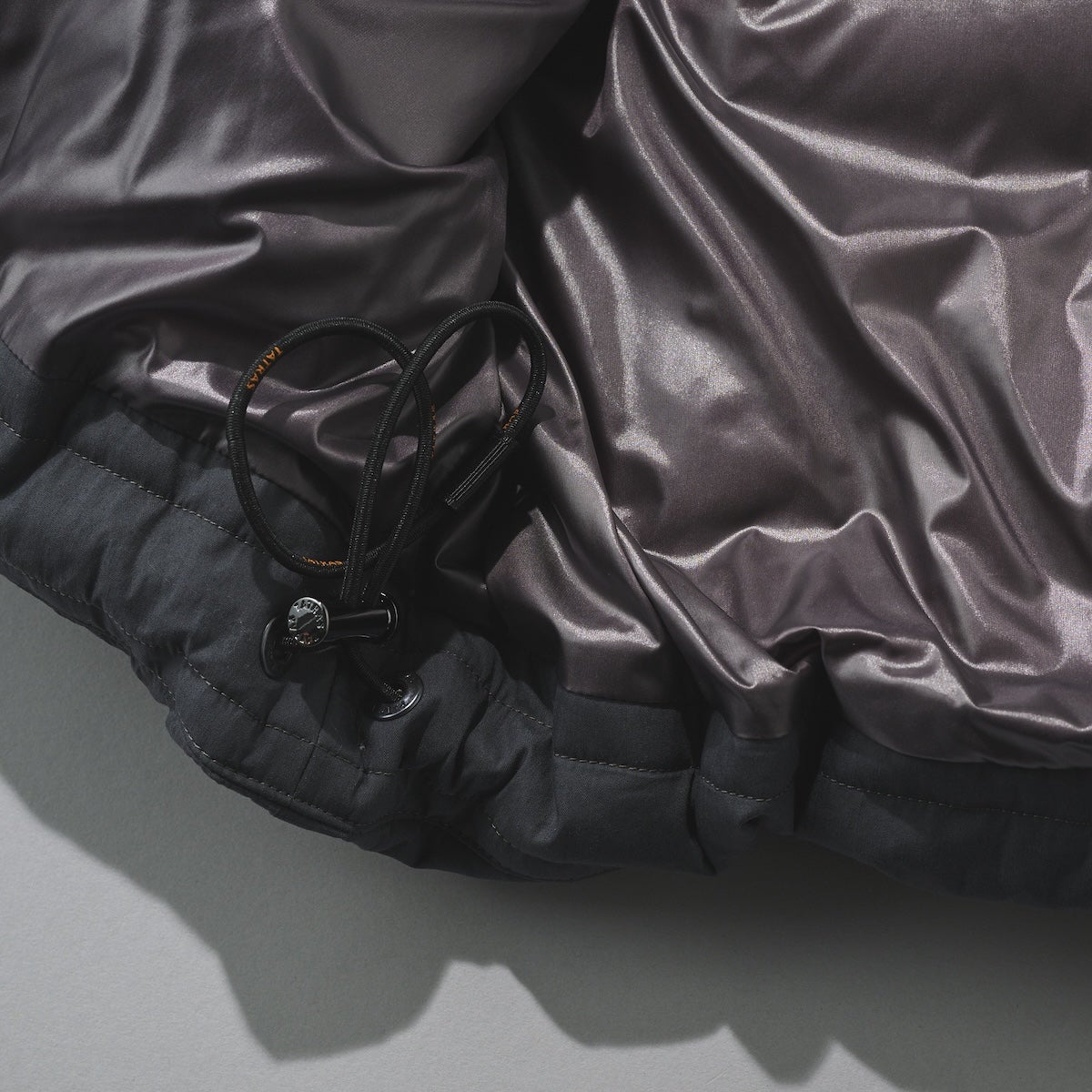 タトラスのAILANTO アイラント ダウンジャケット