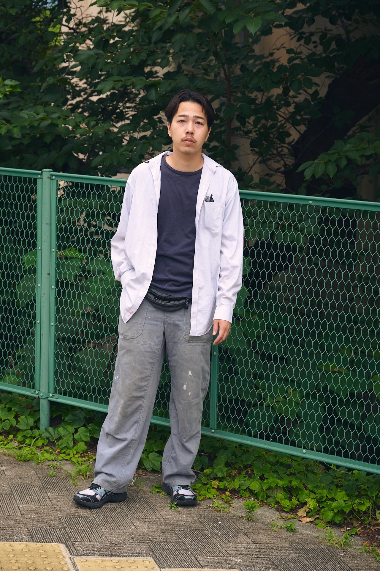 アシックス スニーカー 黒 スナップ