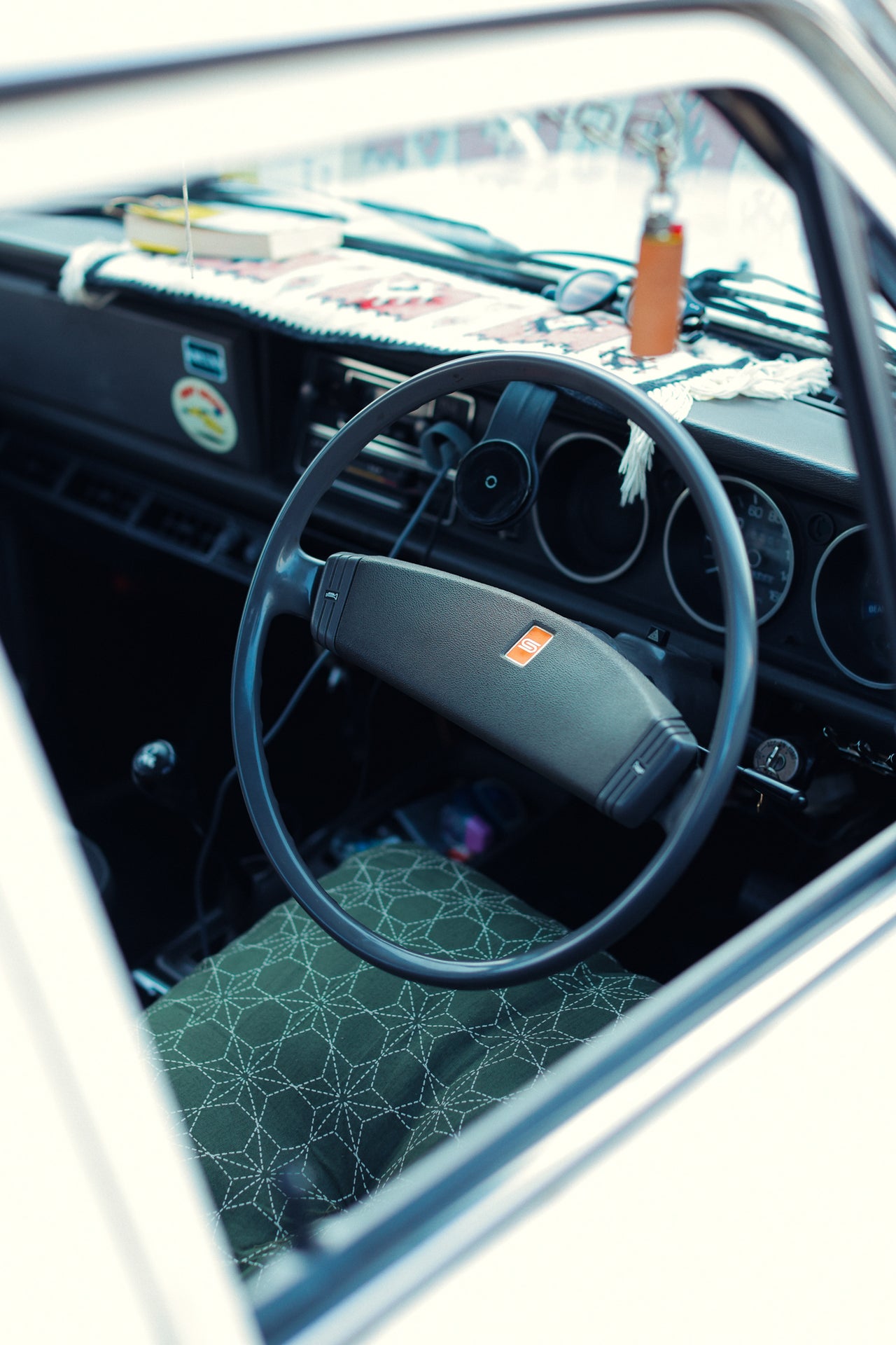 NISSAN SUNNY TRUCK　8