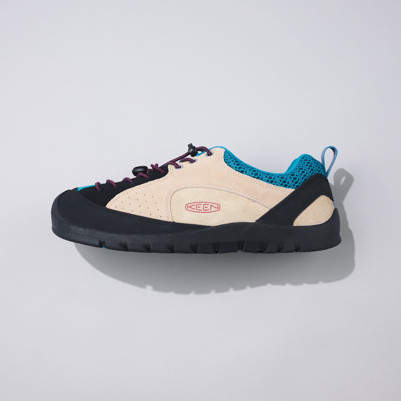 エディターが愛用するKEEN(キーン)のスニーカー「ジャスパー ロックス エスピー」のサイド