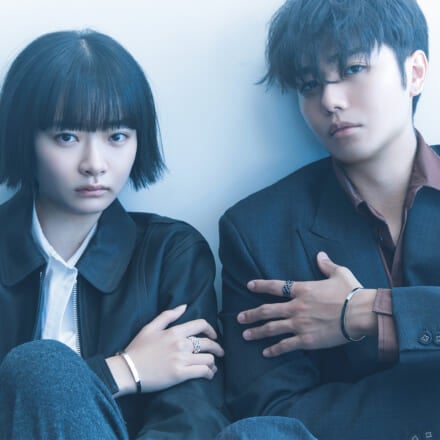 僕に君に、寄り添うジュエリー。「４℃オムプラス」をふたりのオシャレの相棒に