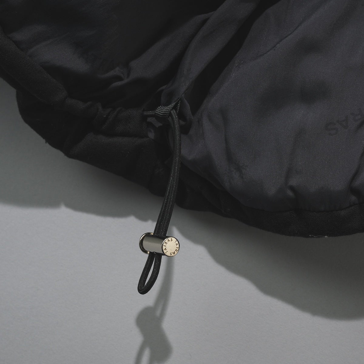 タトラスのドミッツィアーノ ダウンジャケット ドローコード