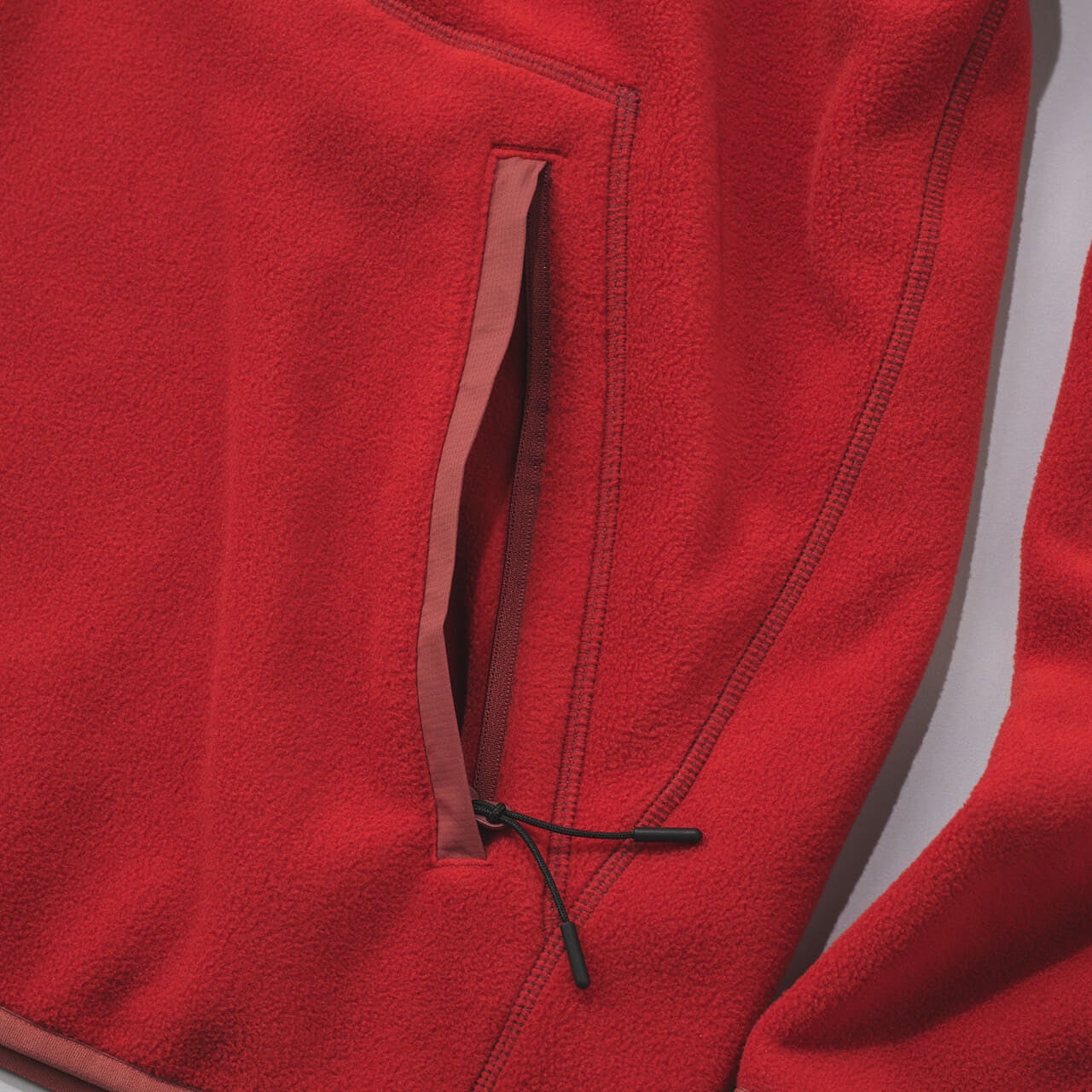 オークリーの新作フリース/Butter Tech Fleeceを試着&本音レビューのポケット