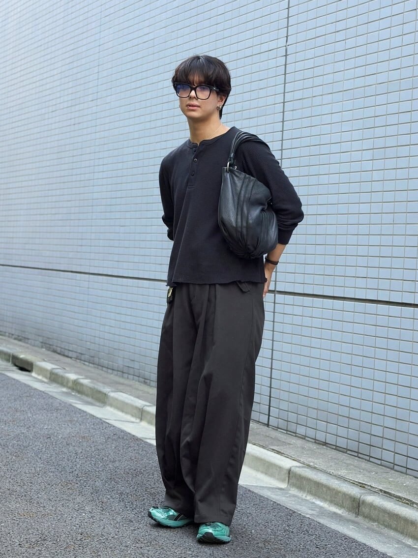 アシックス スニーカー スナップ