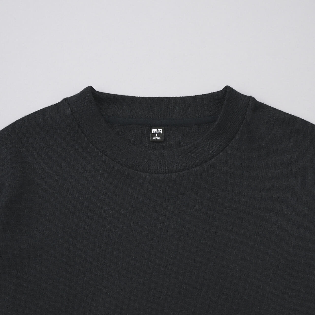 ユニクロの新作フリースのソフトニットフリースクルーネックTのクルーネック