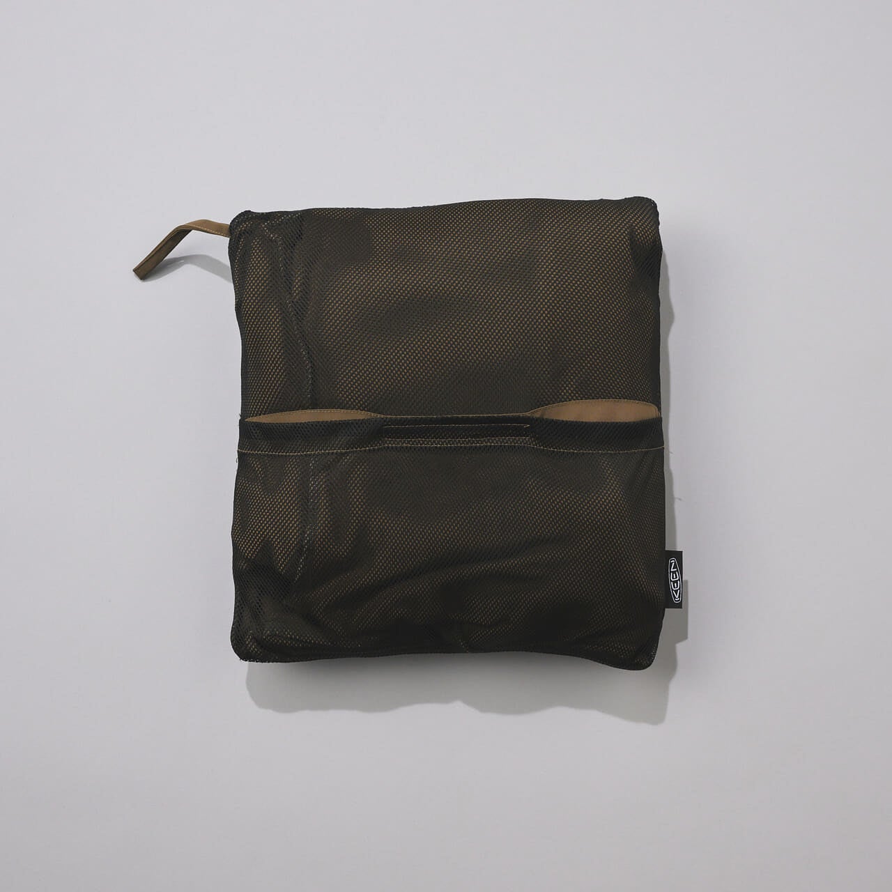 キーンの新作フリース ジンジャー ブラッシュド パッカブル ジャケットの枕の状態