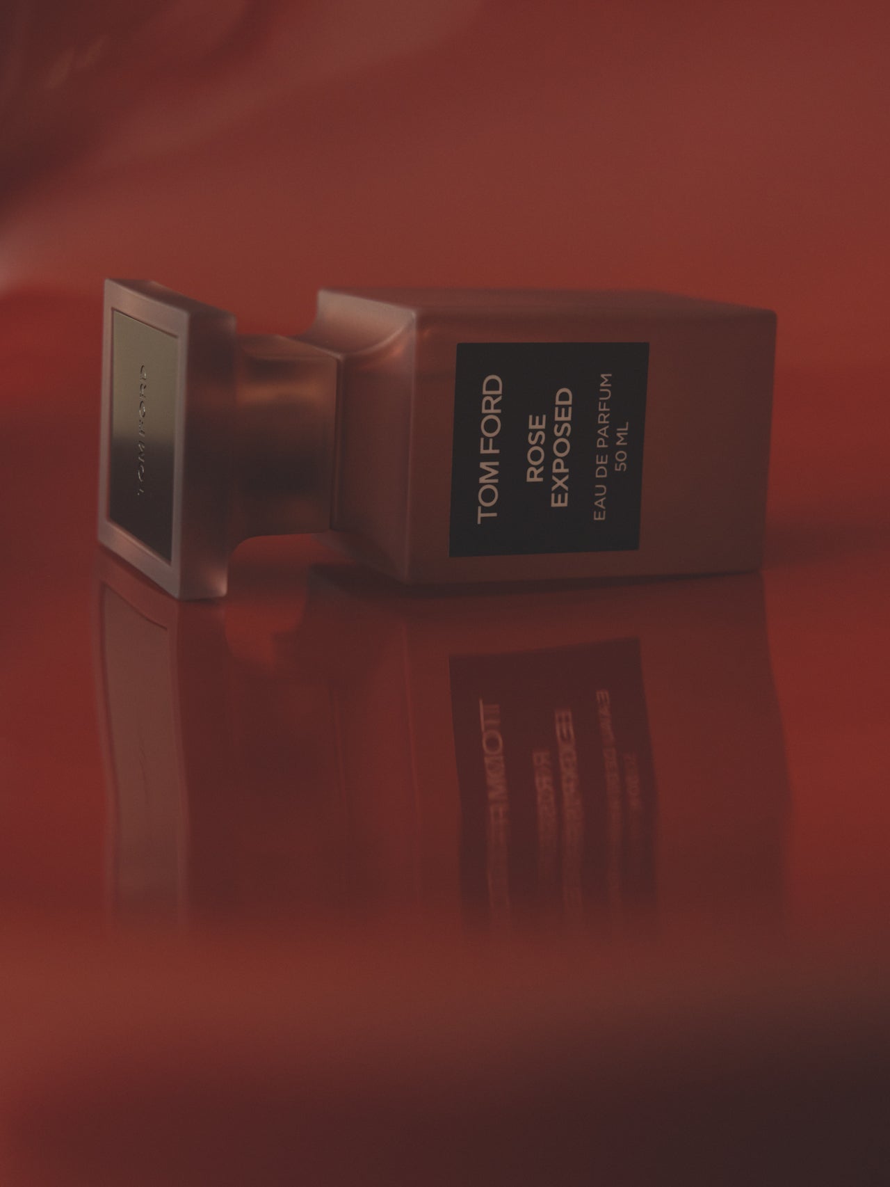 トムフォードの香水「 ローズ エクスポーズド」
