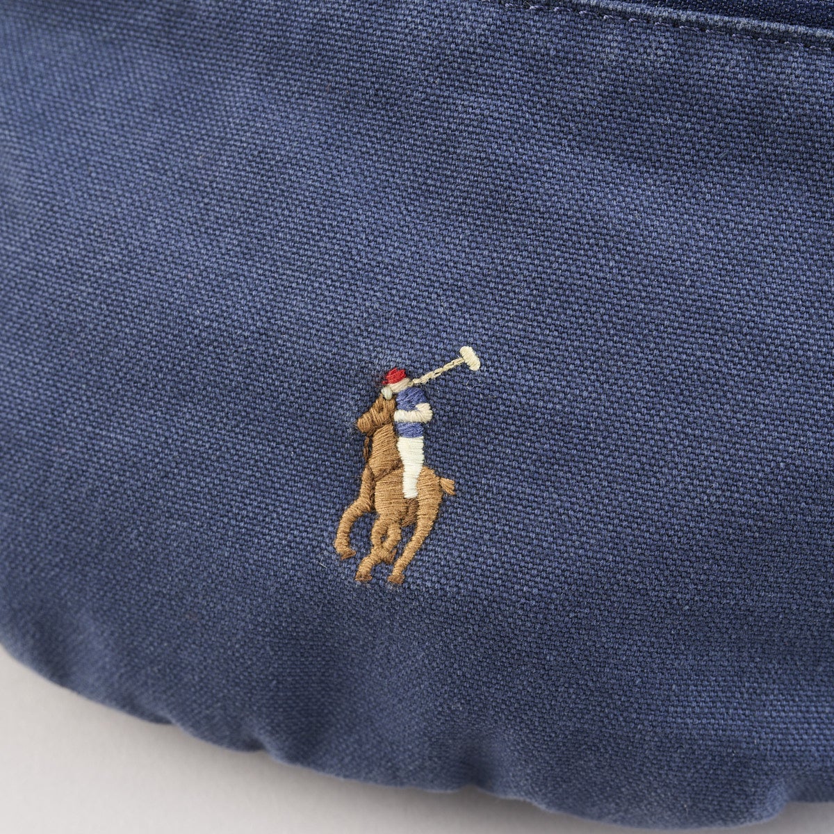 ポロ ラルフ ローレンのキャンバスウエストポーチのポニー刺しゅう