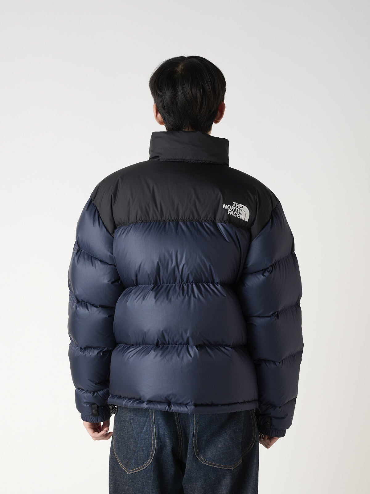 ザ・ノース・フェイスのヌプシジャケット ダウンジャケットの着用のバック