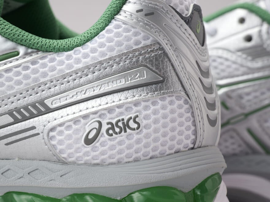 「アシックス」のKITHとの共同開発は、海外で「おっ!」ってなるデザイン。履き心地抜群の最強白スニーカー!