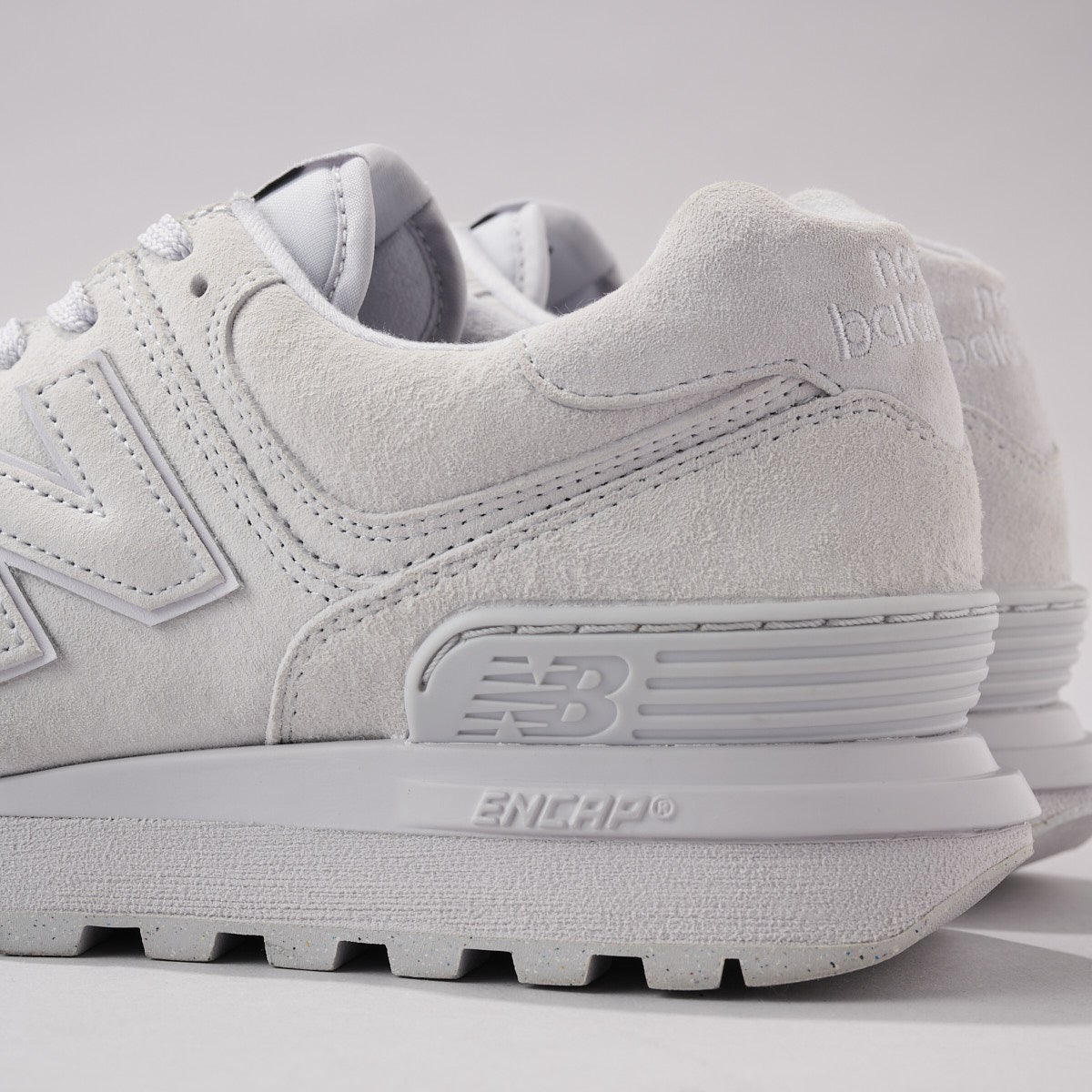 ニューバランスの新作スニーカー「574 LEGACY」のヒール