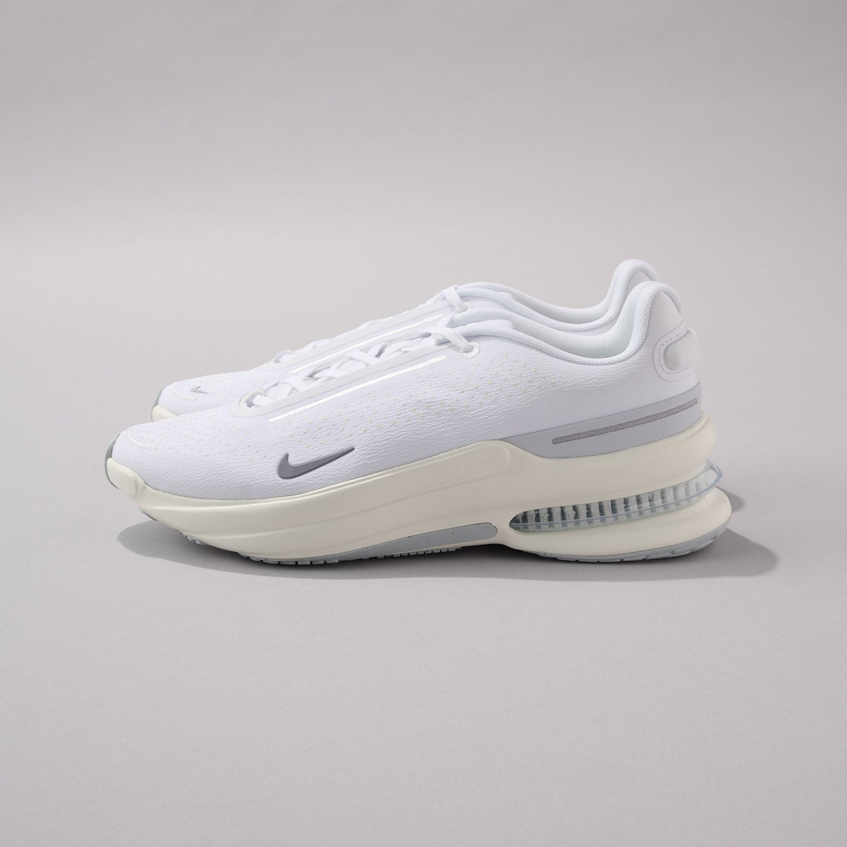 ナイキ エア ズーム アップターン SC　サイド 