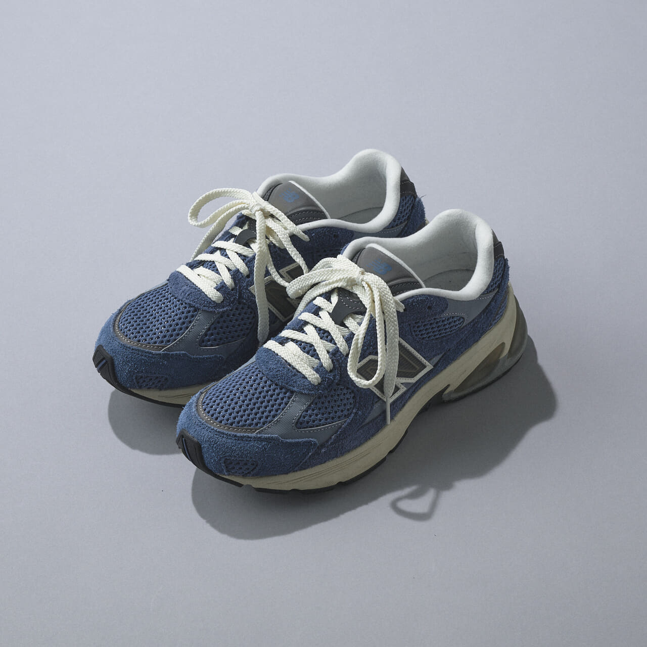 エディターが愛用するニューバランスのスニーカー2010俯瞰