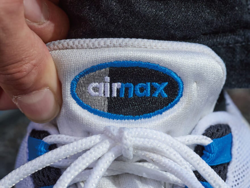 おしゃれな人はメジャーブランドのスニーカーをどう履く?