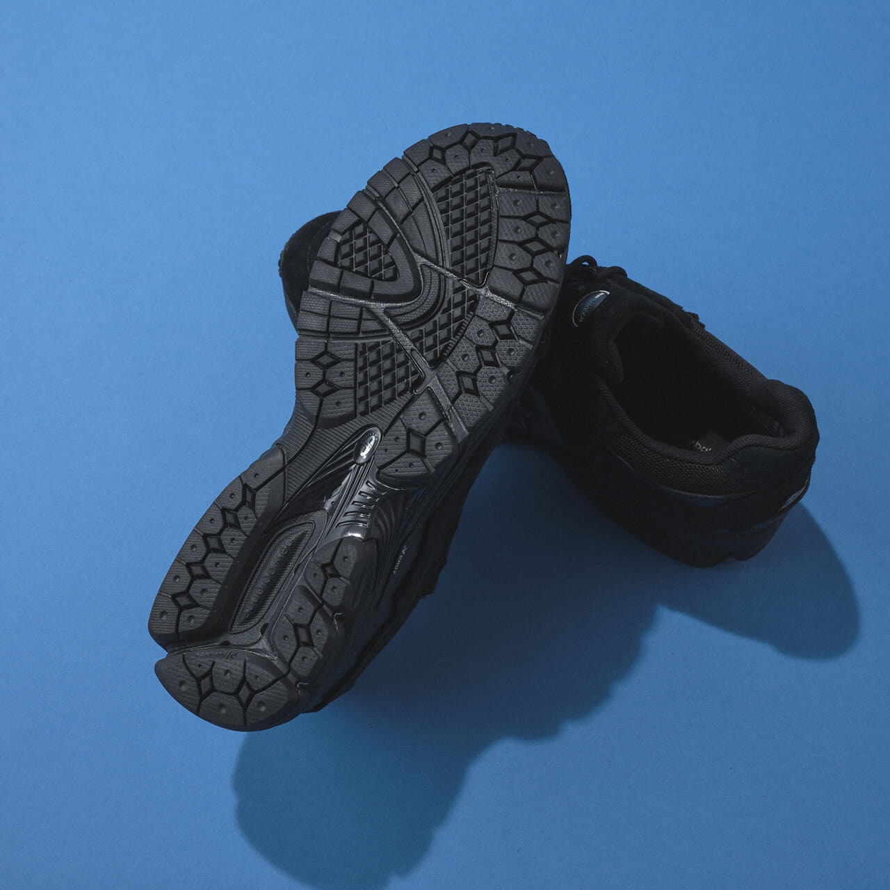 ニューバランス U2002DXB ソール