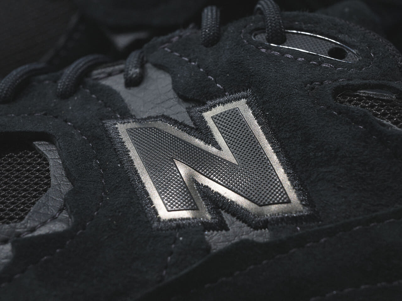 ニューバランス U2002DXB　Nロゴ