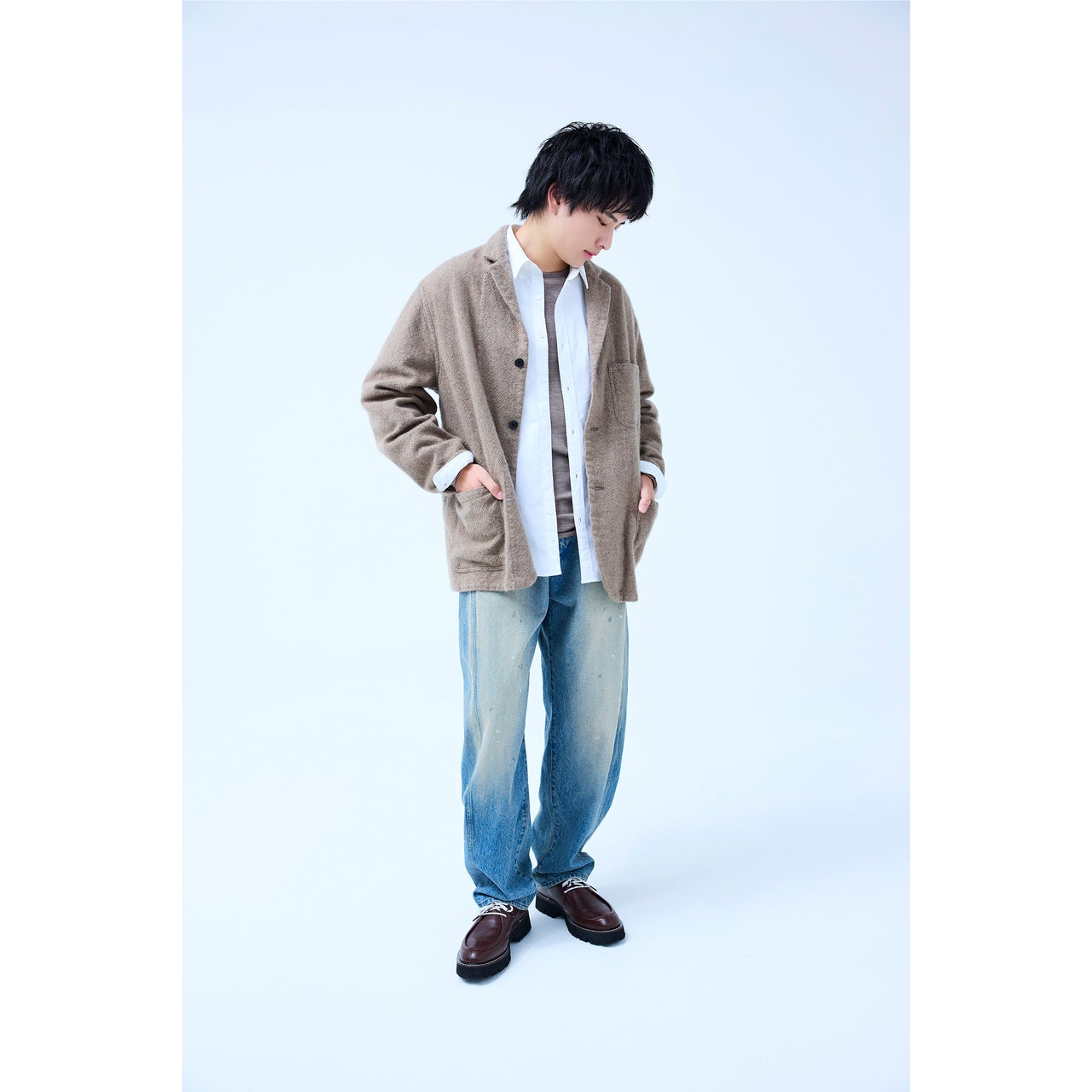 伸ばし途中でも“デザイン感”が欲しいならセイムレイヤーでつくる無造作ヘアに