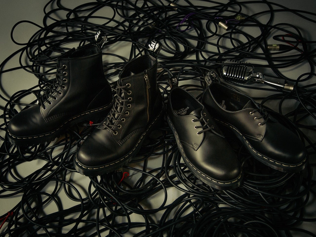 日本限定の「ドクターマーチン」はひと味違う！象徴的なステッチが