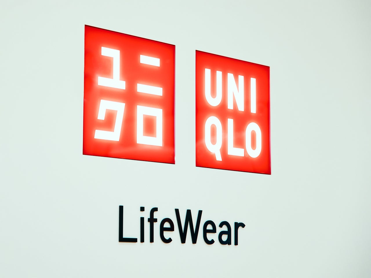 「ユニクロ感謝祭」で買うべきはコレ！海外でも人気の「ユニクロ ユー」、アウター込みで全身１万円台の“高見え着こなしアイテム”…【週間人気記事ベスト5】