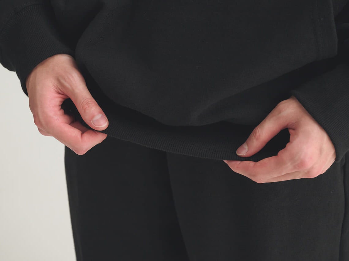 ファミマ（コンビニエンスウェア）のスウェットパーカーを試着＆本音レビューのリブ