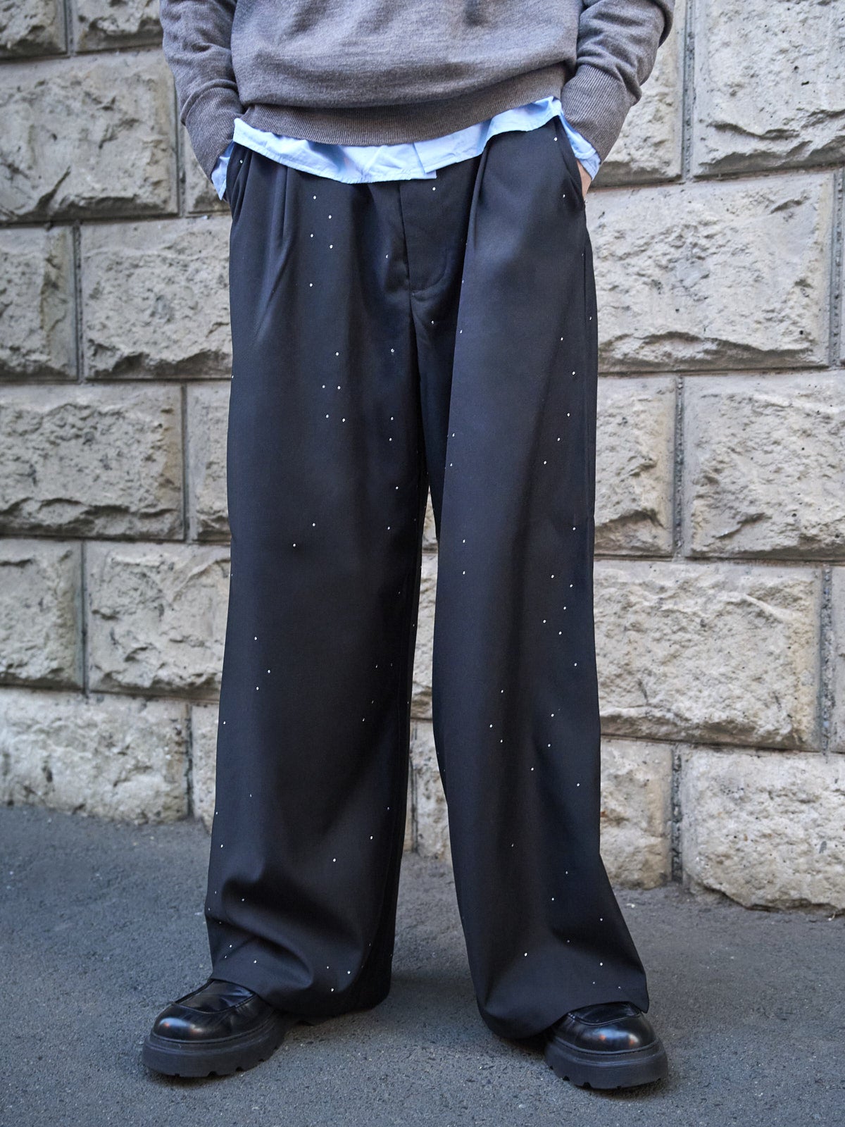 カンファーウッドのスラックス