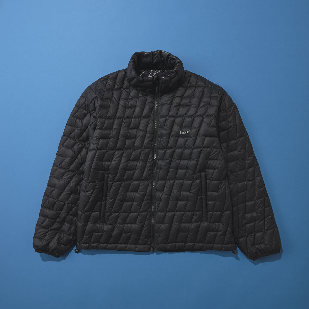 タイオン 新作ダウン HUF(ハフ) カスケード パッカブル ダウンジャケット 俯瞰