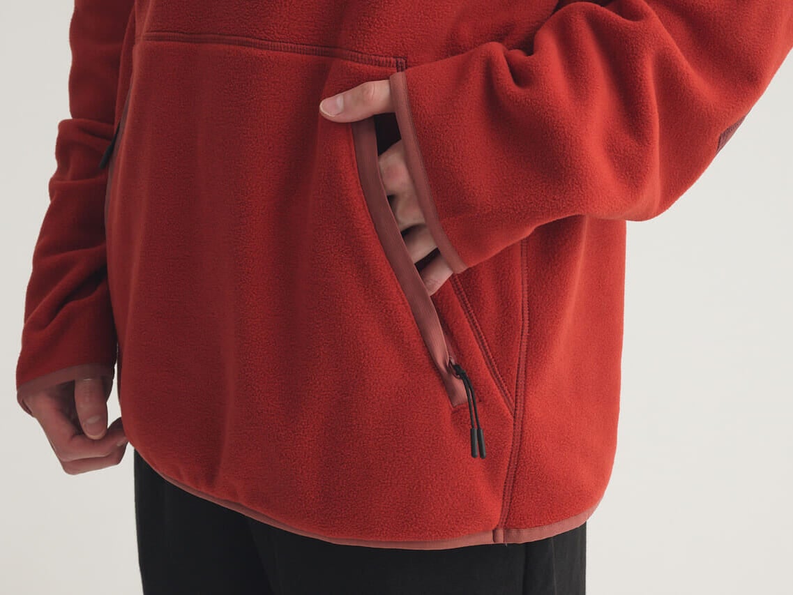 オークリーの新作フリース/Butter Tech Fleeceを試着&本音レビューのサイドポケットの使用感