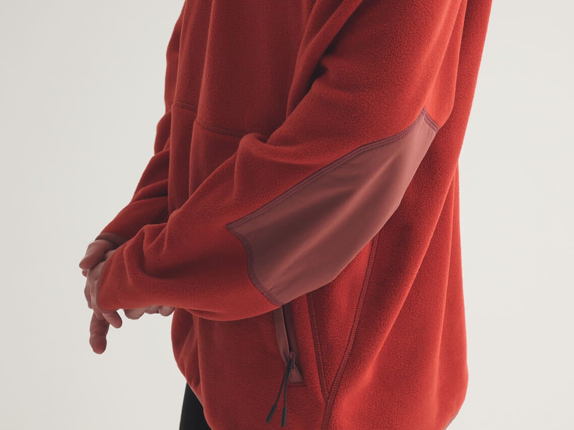 オークリーの新作フリース/Butter Tech Fleeceを試着&本音レビューのエルボーパッチ