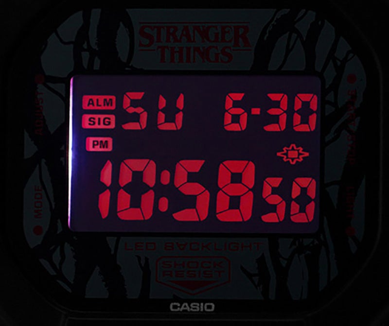 「ストレンジャー・シングス」とのコラボG-SHOCK第2弾『DW-5600STT』の文字盤